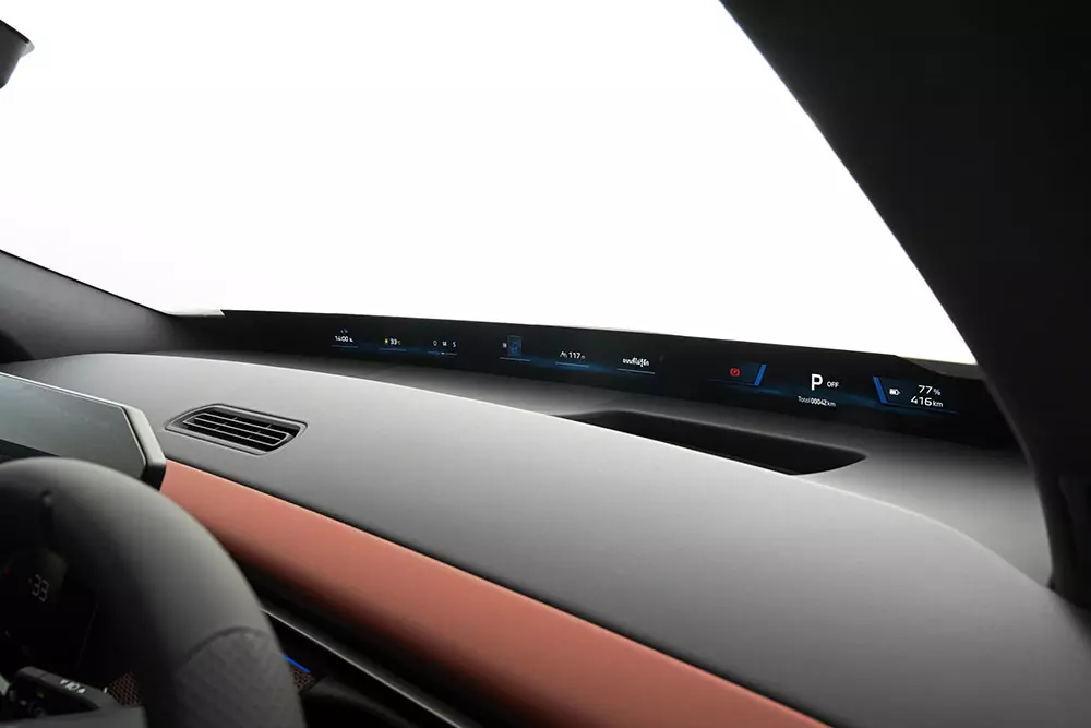 BMW iX3 lần đầu tiên đặt chân đến Đông Nam Á, giá từ 2,95 tỷ đồng - Ảnh 10.