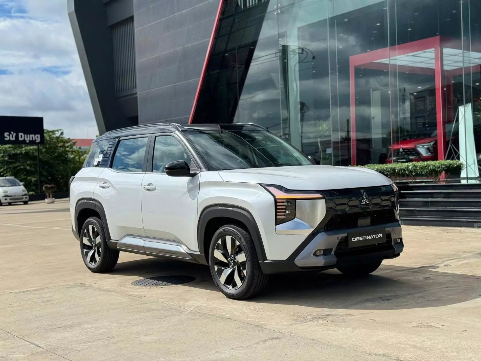 Doanh số SUV cỡ C tháng 5/2026: Mitsubishi Destinator tăng trưởng hơn 65%, trở lại nhóm dẫn đầu - Ảnh 1. Doanh số SUV cỡ C tháng 5/2026: Mitsubishi Destinator tăng trưởng hơn 65%, trở lại nhóm dẫn đầu - Ảnh 1.