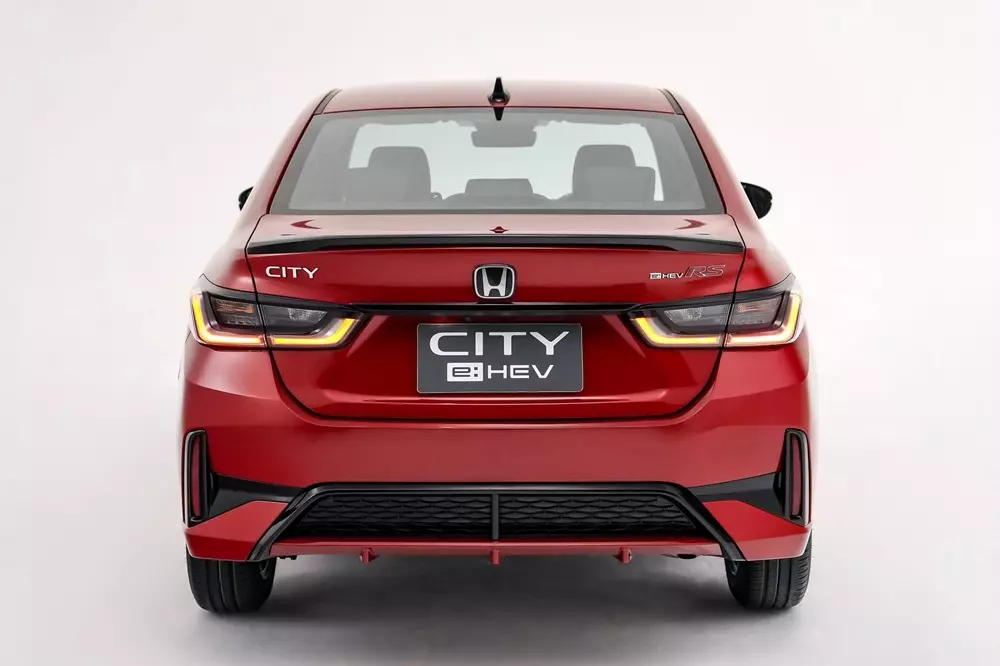 Khu vực phía sau của Honda City 2026 trông vẫn khá quen thuộc