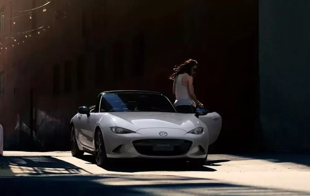 mazda-mx-5-2027-1-c7b7 Mazda phải trang bị thêm tính năng đưa nhiều âm thanh động cơ hơn vào khoang lái của MX-5
