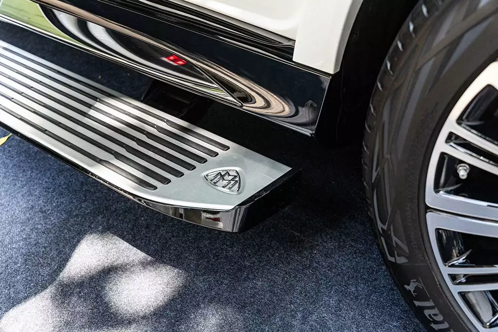 Ngắm hình ảnh "bằng xương, bằng thịt" của Mercedes-Maybach GLS 480 4Matic 2027 mới ra mắt Việt Nam - Ảnh 6.