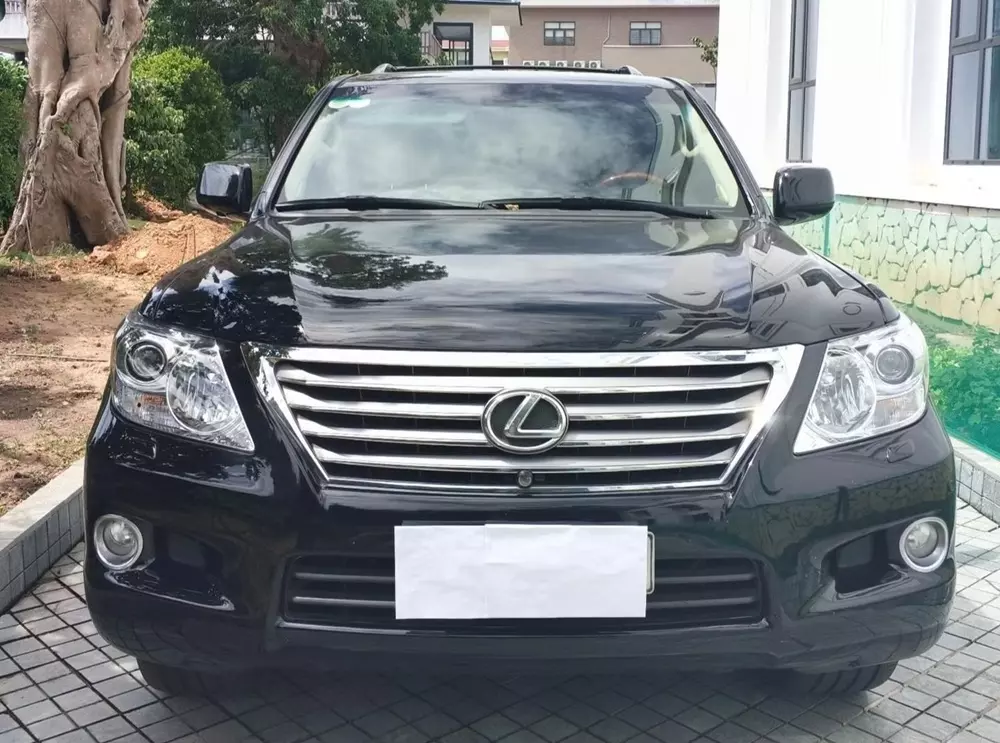 Tập đoàn Sơn Hải rao bán loạt xe sang mang thương hiệu Bentley, Lexus và BMW - Ảnh 5.