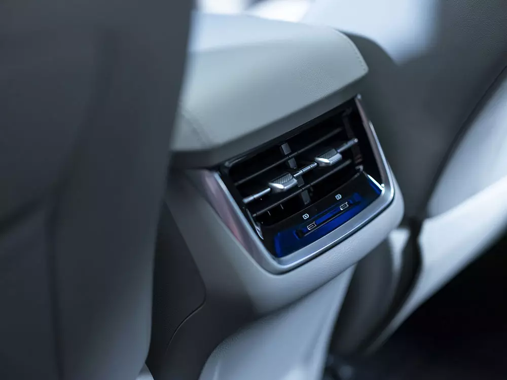 Ford Territory Platinum có hệ thống lọc không khí thông minh tích hợp bộ lọc PM2.5 và máy ion hóa
