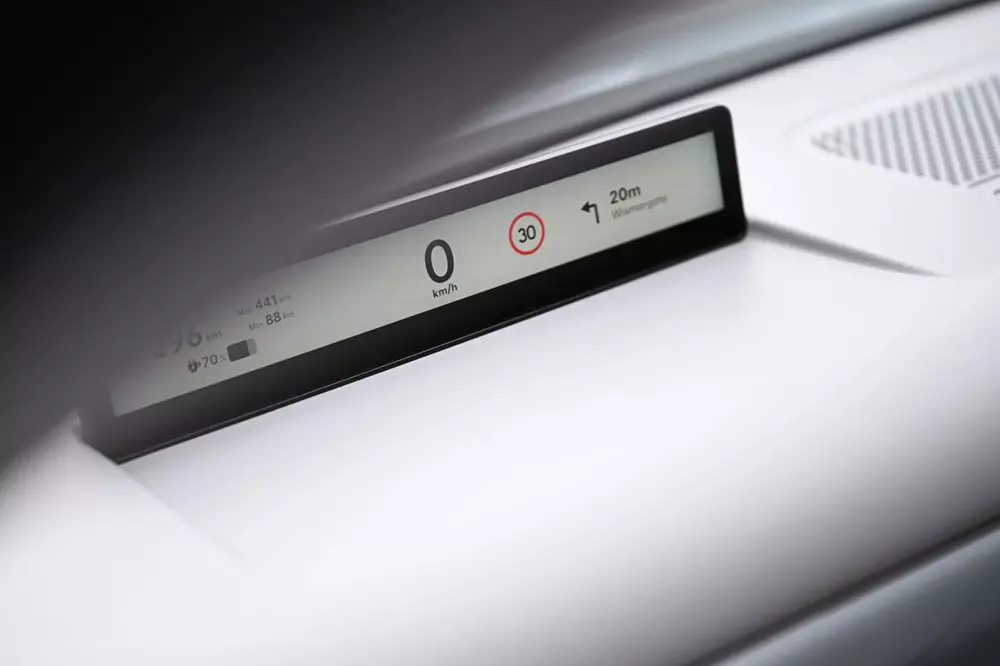 Bảng đồng hồ siêu mỏng của Hyundai Ioniq 3 bản tiêu chuẩn