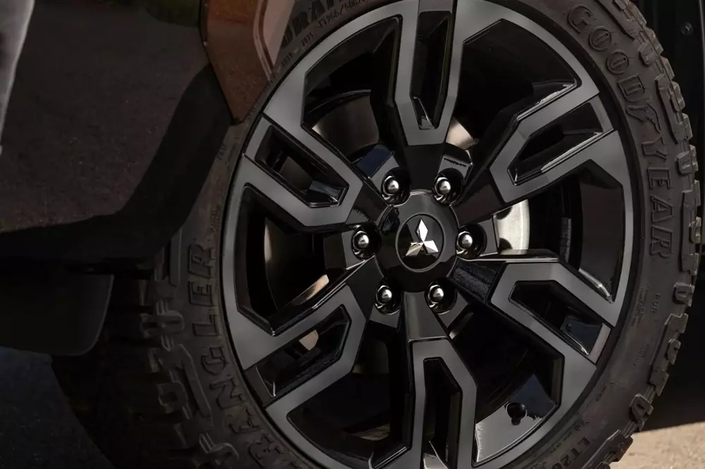 mitsubishi-triton-bfms-11-1680 Bộ mâm 20 inch của Mitsubishi Triton BF///MS
