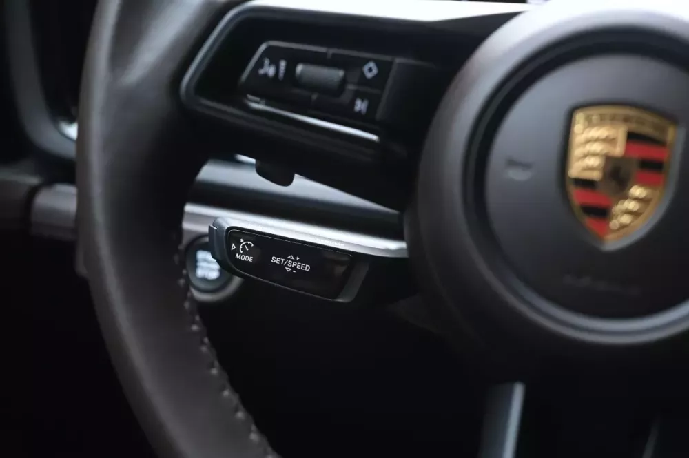 porsche-panamera-28-f2a6