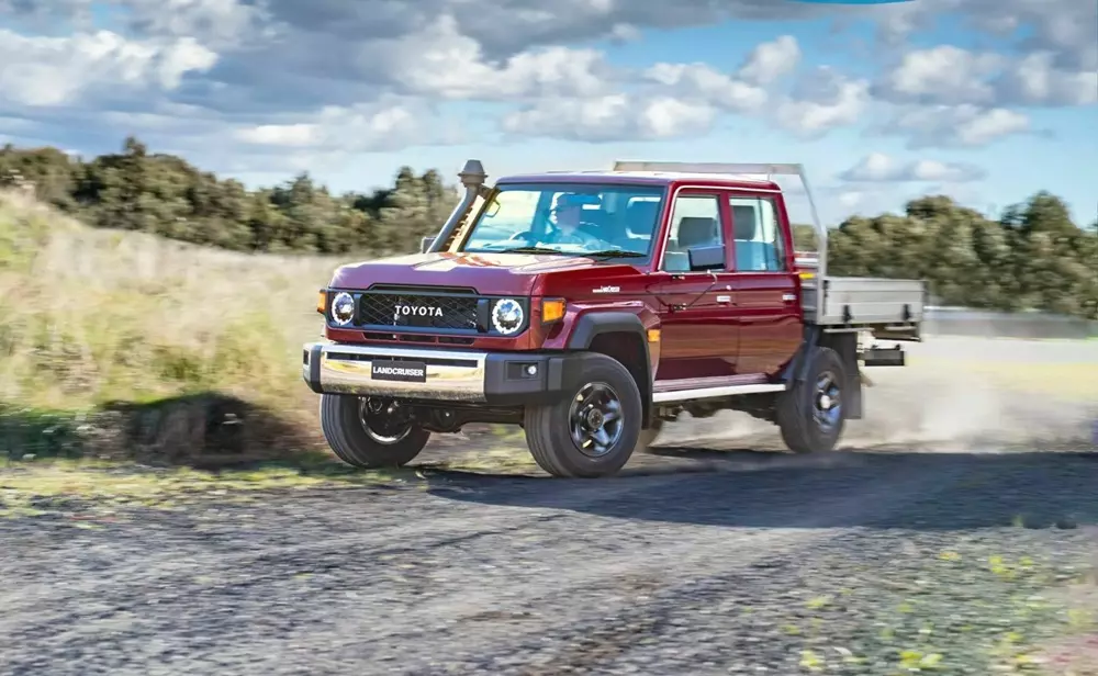 Xe địa hình "lão làng" Toyota Land Cruiser 70 trở lại thị trường sau khi nâng cấp động cơ - Ảnh 3.
