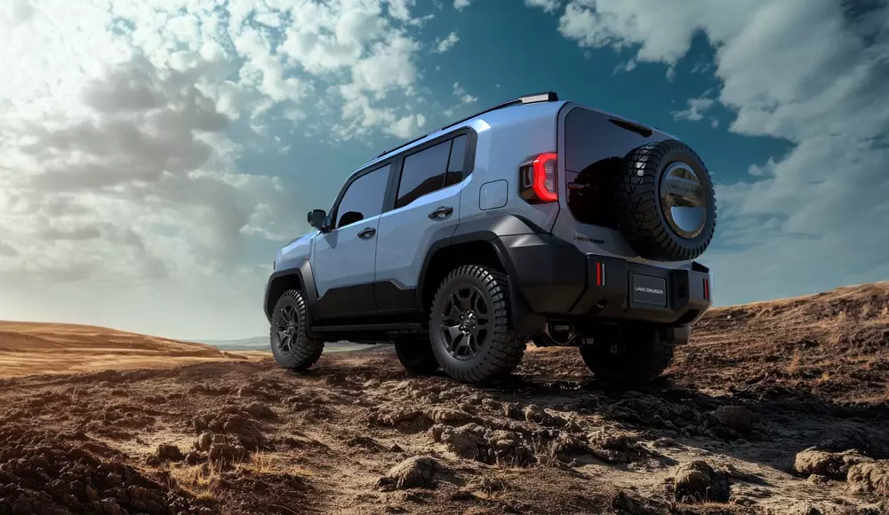 Toyota Land Cruiser FJ sở hữu lốp dự phòng nằm trên cửa cốp sau theo phong cách xe off-road