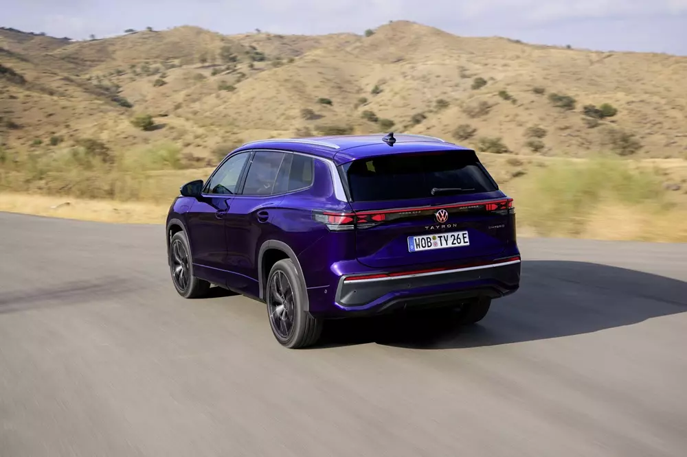 Volkswagen Tayron được hé lộ tại Đông Nam Á, chuẩn bị ra mắt để thay thế Tiguan, rộng cửa về Việt Nam - Ảnh 10.