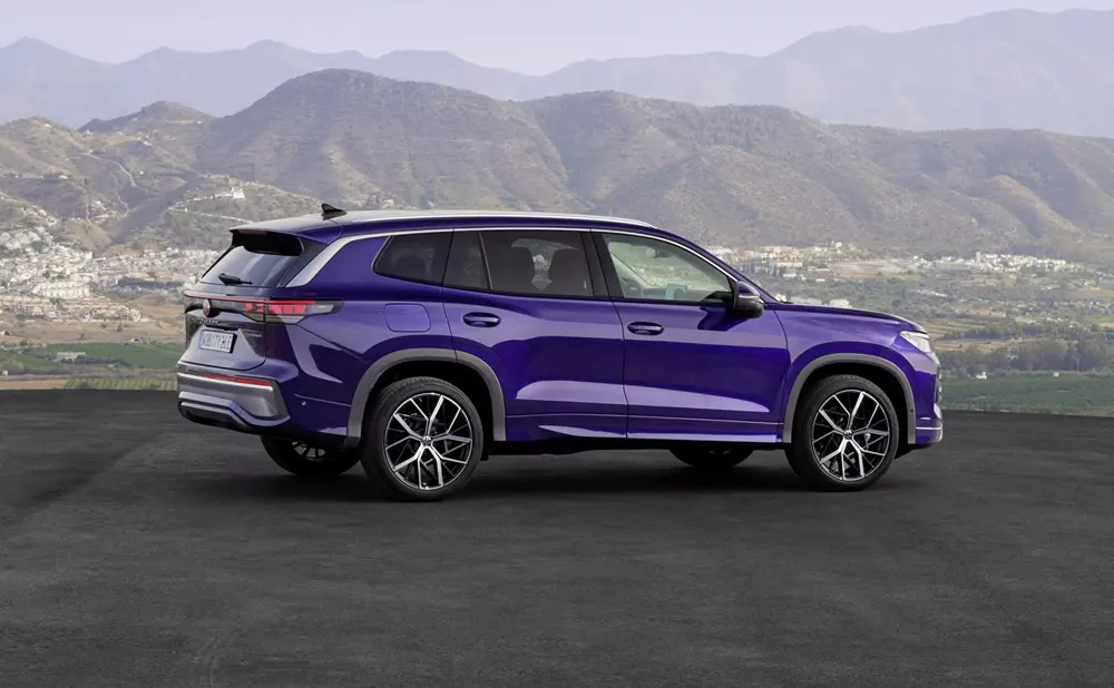 Volkswagen Tayron được hé lộ tại Đông Nam Á, chuẩn bị ra mắt để thay thế Tiguan, rộng cửa về Việt Nam - Ảnh 2.