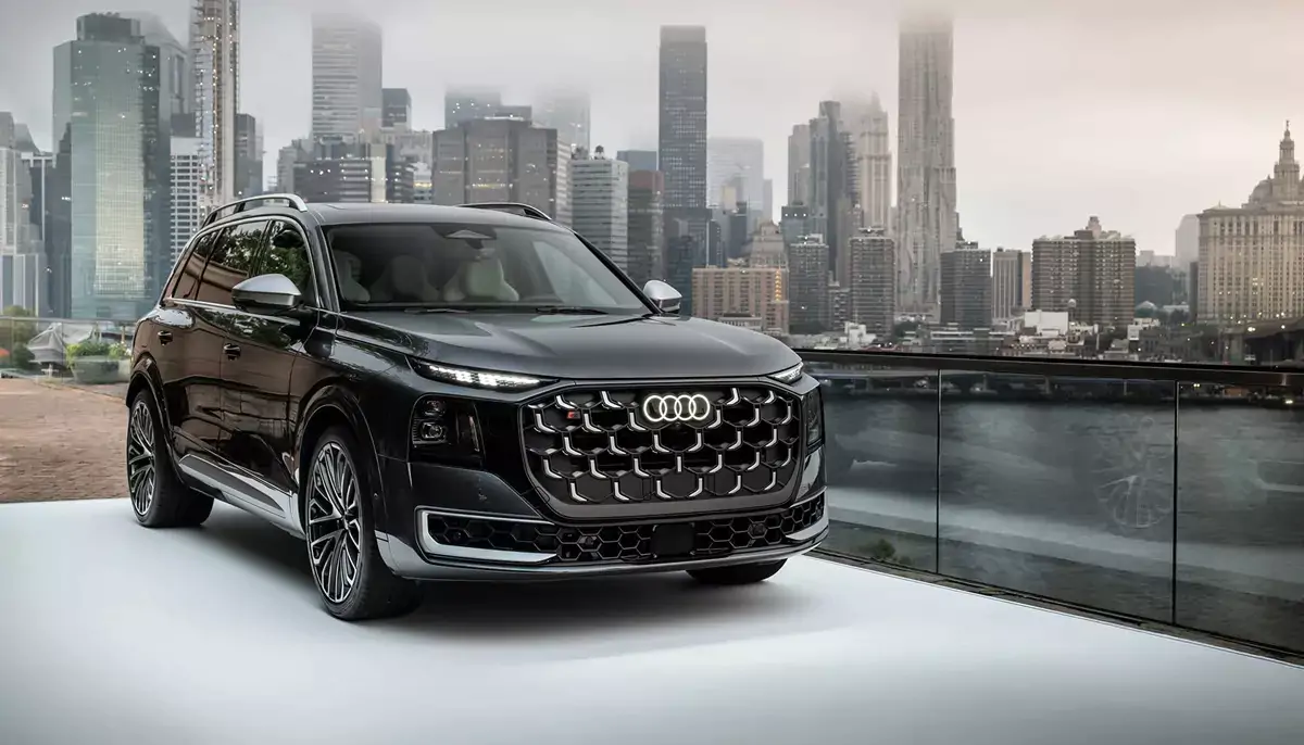 Chỉ sau 1 lần lái thử, sếp Audi đã “gạt phăng” chi tiết này khỏi thiết kế cuối cùng của SUV hạng sang Q9