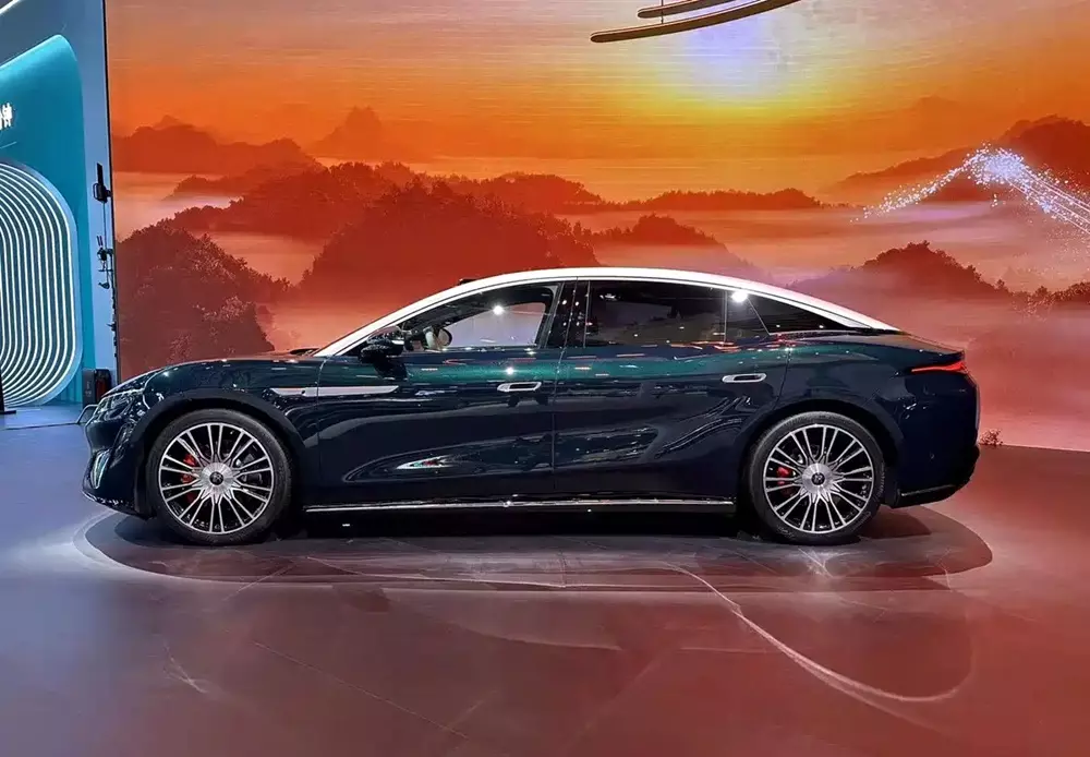 BYD Dahan EV dài hơn cả Mercedes-Benz S-Class