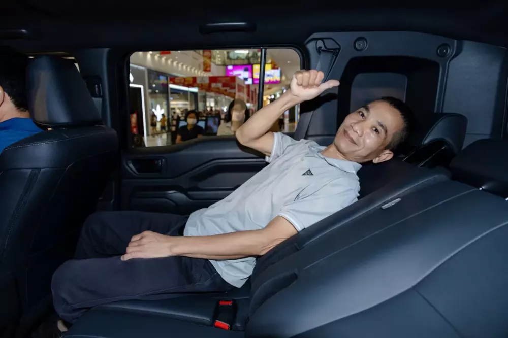 Người dùng lái thử Toyota Land Cruiser FJ: "Không như lời đồn, mua về chỉ để đi phố hơi phí"- Ảnh 2.