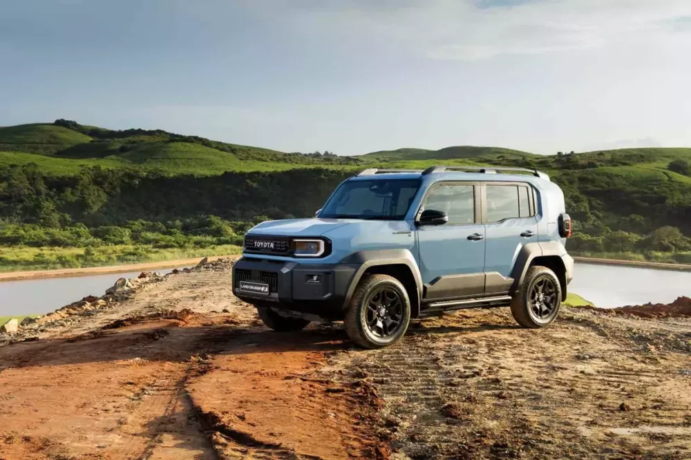 Toyota Land Cruiser FJ