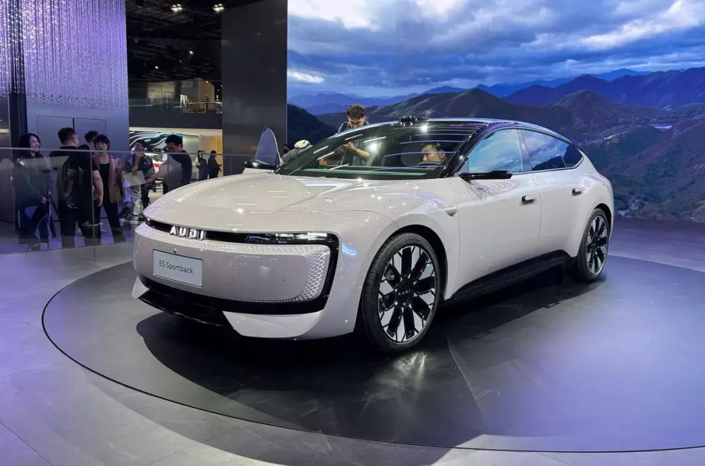 Audi phải dùng đến luật pháp để chặn xe của thương hiệu gà nhà AUDI vào thị trường nội địa