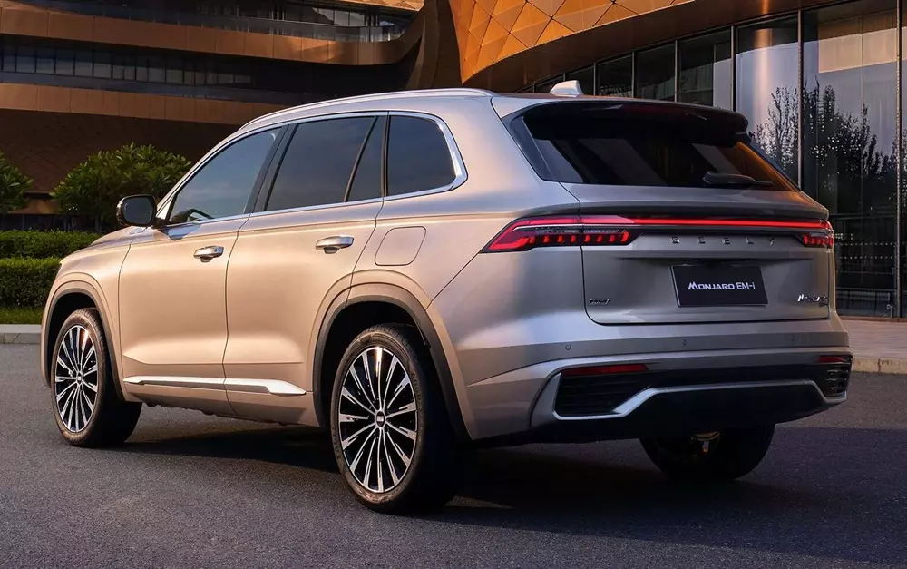 Geely Monjaro EM-i chính thức được mở bán, chạy 130 km không cần động cơ xăng - Ảnh 3.
