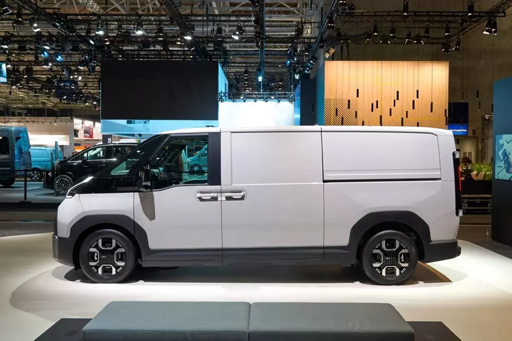 Kia PV7 trình làng, phả hơi nóng lên Ford Transit - Ảnh 6.