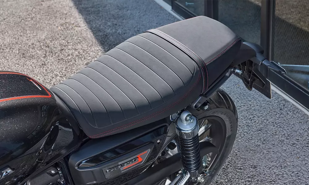 honda-gb350s-23-5608 Mô tô phân khối lớn Honda GB350S lần đầu ra mắt tại thị trường Việt Nam, giá 135 triệu đồng - Ảnh 3.